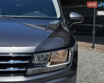 Сірий Фольксваген Тігуан, об'ємом двигуна 2 л та пробігом 167 тис. км за 19500 $, фото 3 на Automoto.ua