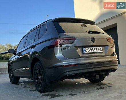 Сірий Фольксваген Тігуан, об'ємом двигуна 1.98 л та пробігом 145 тис. км за 17800 $, фото 17 на Automoto.ua