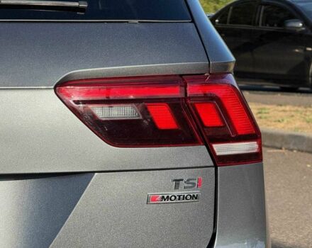 Сірий Фольксваген Тігуан, об'ємом двигуна 0 л та пробігом 130 тис. км за 402 $, фото 8 на Automoto.ua