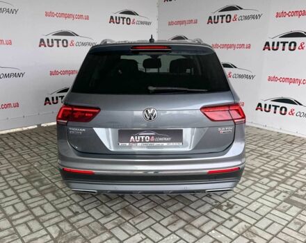 Серый Фольксваген Тигуан, объемом двигателя 2 л и пробегом 155 тыс. км за 28450 $, фото 3 на Automoto.ua