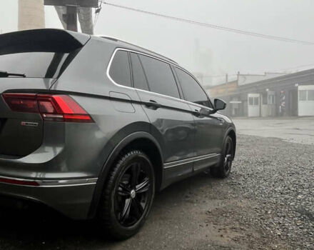 Серый Фольксваген Тигуан, объемом двигателя 1.97 л и пробегом 220 тыс. км за 26500 $, фото 6 на Automoto.ua