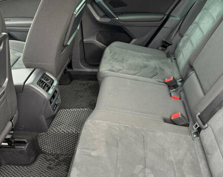 Серый Фольксваген Тигуан, объемом двигателя 1.98 л и пробегом 154 тыс. км за 25700 $, фото 22 на Automoto.ua