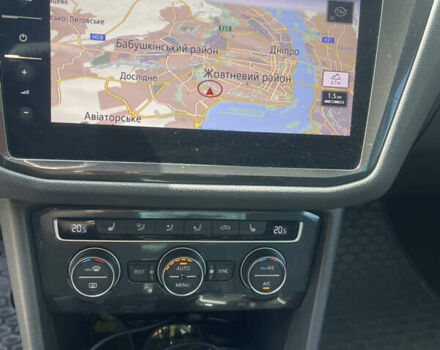 Серый Фольксваген Тигуан, объемом двигателя 1.98 л и пробегом 194 тыс. км за 24299 $, фото 85 на Automoto.ua