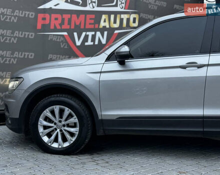 Серый Фольксваген Тигуан, объемом двигателя 2 л и пробегом 248 тыс. км за 21500 $, фото 17 на Automoto.ua