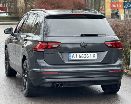 Серый Фольксваген Тигуан, объемом двигателя 2 л и пробегом 56 тыс. км за 24999 $, фото 47 на Automoto.ua