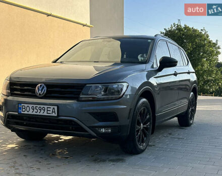 Сірий Фольксваген Тігуан, об'ємом двигуна 1.98 л та пробігом 145 тис. км за 17800 $, фото 4 на Automoto.ua