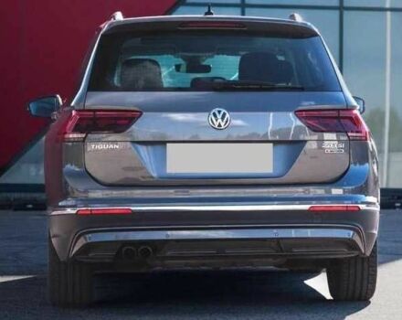 Сірий Фольксваген Тігуан, об'ємом двигуна 0 л та пробігом 110 тис. км за 11500 $, фото 4 на Automoto.ua