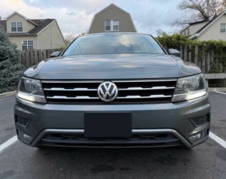 Серый Фольксваген Тигуан, объемом двигателя 2 л и пробегом 36 тыс. км за 18500 $, фото 1 на Automoto.ua