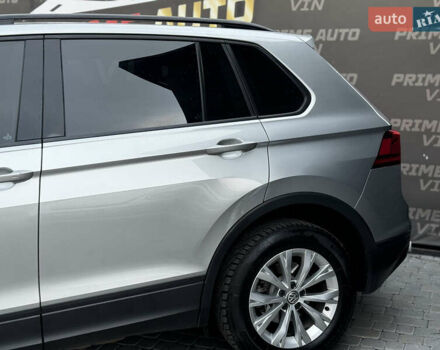 Серый Фольксваген Тигуан, объемом двигателя 2 л и пробегом 248 тыс. км за 21500 $, фото 6 на Automoto.ua