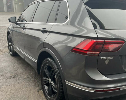 Серый Фольксваген Тигуан, объемом двигателя 1.97 л и пробегом 220 тыс. км за 26500 $, фото 8 на Automoto.ua