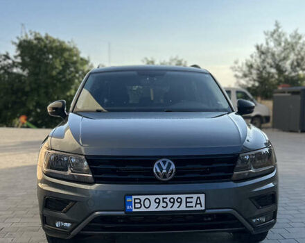 Сірий Фольксваген Тігуан, об'ємом двигуна 1.98 л та пробігом 145 тис. км за 17800 $, фото 1 на Automoto.ua