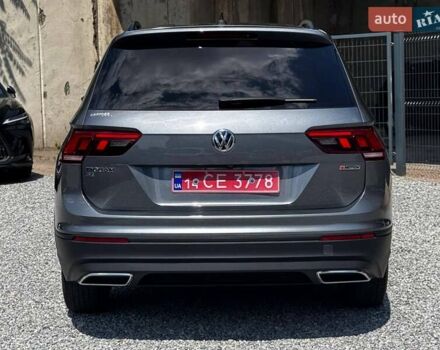 Сірий Фольксваген Тігуан, об'ємом двигуна 2 л та пробігом 167 тис. км за 19500 $, фото 5 на Automoto.ua