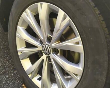 Серый Фольксваген Тигуан, объемом двигателя 2 л и пробегом 195 тыс. км за 23350 $, фото 17 на Automoto.ua