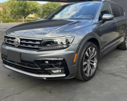 Сірий Фольксваген Тігуан, об'ємом двигуна 2 л та пробігом 38 тис. км за 9000 $, фото 2 на Automoto.ua