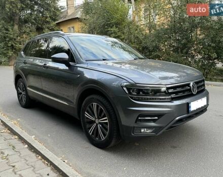 Серый Фольксваген Тигуан, объемом двигателя 1.98 л и пробегом 83 тыс. км за 26000 $, фото 8 на Automoto.ua