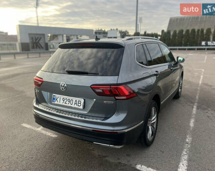 Сірий Фольксваген Тігуан, об'ємом двигуна 2 л та пробігом 175 тис. км за 19300 $, фото 6 на Automoto.ua