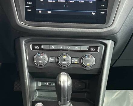 Серый Фольксваген Тигуан, объемом двигателя 2 л и пробегом 155 тыс. км за 28450 $, фото 15 на Automoto.ua