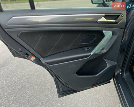 Серый Фольксваген Тигуан, объемом двигателя 1.98 л и пробегом 124 тыс. км за 26900 $, фото 23 на Automoto.ua