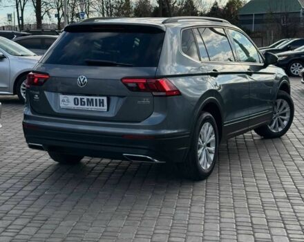Серый Фольксваген Тигуан, объемом двигателя 2 л и пробегом 129 тыс. км за 17450 $, фото 1 на Automoto.ua