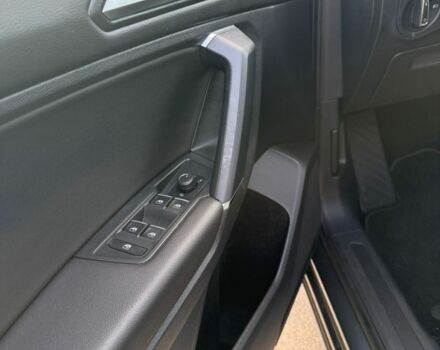 Серый Фольксваген Тигуан, объемом двигателя 2 л и пробегом 147 тыс. км за 17500 $, фото 10 на Automoto.ua