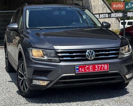 Сірий Фольксваген Тігуан, об'ємом двигуна 2 л та пробігом 167 тис. км за 19500 $, фото 1 на Automoto.ua