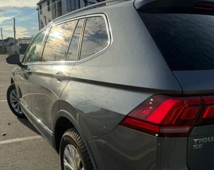 Серый Фольксваген Тигуан, объемом двигателя 2 л и пробегом 147 тыс. км за 17500 $, фото 5 на Automoto.ua