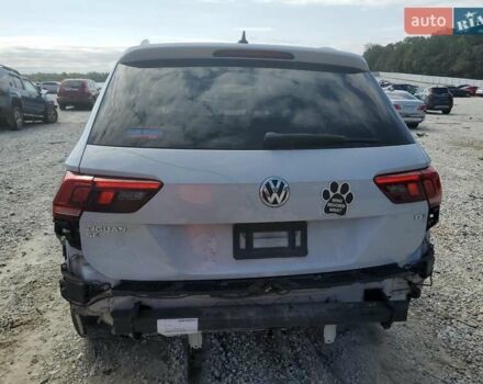 Сірий Фольксваген Тігуан, об'ємом двигуна 1.98 л та пробігом 121 тис. км за 4400 $, фото 2 на Automoto.ua