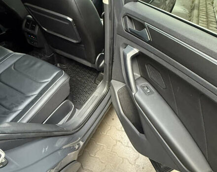 Сірий Фольксваген Тігуан, об'ємом двигуна 1.98 л та пробігом 83 тис. км за 30700 $, фото 26 на Automoto.ua