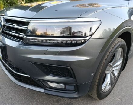 Серый Фольксваген Тигуан, объемом двигателя 2 л и пробегом 180 тыс. км за 30000 $, фото 7 на Automoto.ua