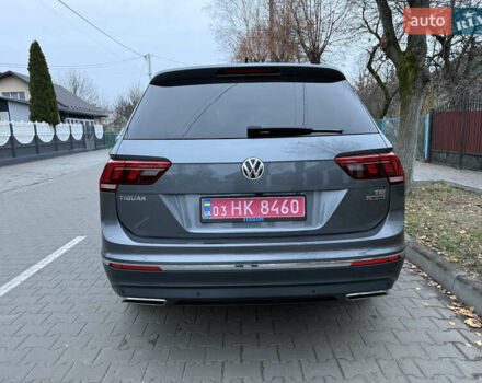 Серый Фольксваген Тигуан, объемом двигателя 2 л и пробегом 169 тыс. км за 21500 $, фото 9 на Automoto.ua