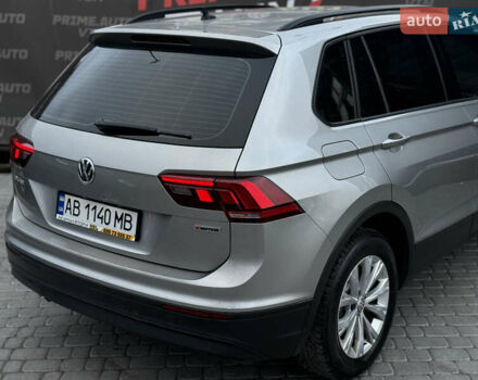 Серый Фольксваген Тигуан, объемом двигателя 2 л и пробегом 248 тыс. км за 21500 $, фото 12 на Automoto.ua