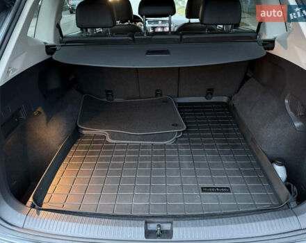 Серый Фольксваген Тигуан, объемом двигателя 2 л и пробегом 169 тыс. км за 21500 $, фото 13 на Automoto.ua