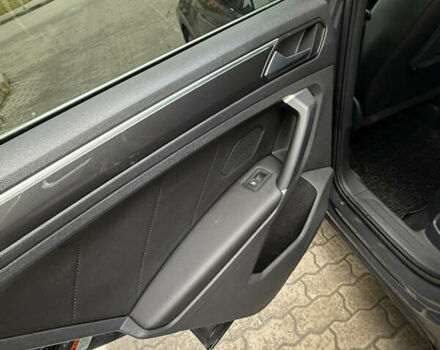 Сірий Фольксваген Тігуан, об'ємом двигуна 1.98 л та пробігом 83 тис. км за 30700 $, фото 20 на Automoto.ua