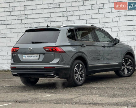 Серый Фольксваген Тигуан, объемом двигателя 2 л и пробегом 187 тыс. км за 18500 $, фото 17 на Automoto.ua