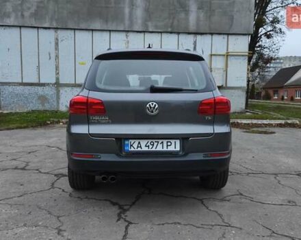 Серый Фольксваген Тигуан, объемом двигателя 1.98 л и пробегом 96 тыс. км за 12500 $, фото 5 на Automoto.ua