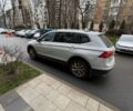 Сірий Фольксваген Тігуан, об'ємом двигуна 2 л та пробігом 133 тис. км за 17858 $, фото 1 на Automoto.ua