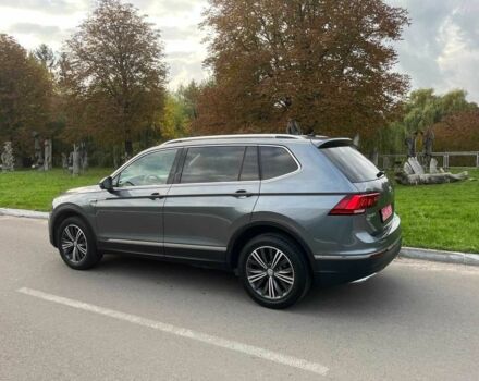 Серый Фольксваген Тигуан, объемом двигателя 2 л и пробегом 135 тыс. км за 18500 $, фото 4 на Automoto.ua