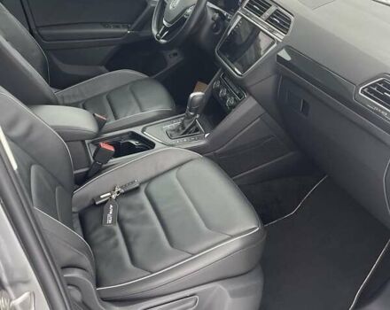 Серый Фольксваген Тигуан, объемом двигателя 1.98 л и пробегом 194 тыс. км за 24299 $, фото 41 на Automoto.ua