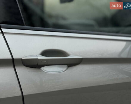 Серый Фольксваген Тигуан, объемом двигателя 2 л и пробегом 248 тыс. км за 21500 $, фото 21 на Automoto.ua