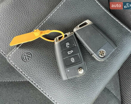 Серый Фольксваген Тигуан, объемом двигателя 1.97 л и пробегом 169 тыс. км за 25300 $, фото 9 на Automoto.ua