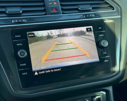 Сірий Фольксваген Тігуан, об'ємом двигуна 0 л та пробігом 130 тис. км за 402 $, фото 20 на Automoto.ua