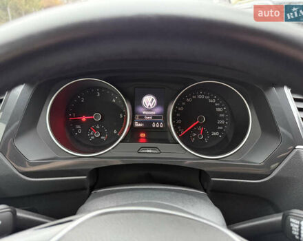 Серый Фольксваген Тигуан, объемом двигателя 2 л и пробегом 56 тыс. км за 24999 $, фото 60 на Automoto.ua