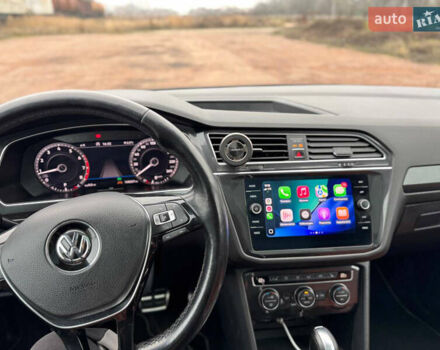 Серый Фольксваген Тигуан, объемом двигателя 2 л и пробегом 254 тыс. км за 17999 $, фото 22 на Automoto.ua