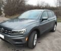 Серый Фольксваген Тигуан, объемом двигателя 2 л и пробегом 160 тыс. км за 16000 $, фото 1 на Automoto.ua