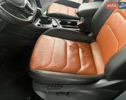 Сірий Фольксваген Тігуан, об'ємом двигуна 2 л та пробігом 175 тис. км за 19300 $, фото 20 на Automoto.ua