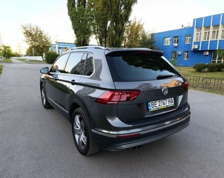 Серый Фольксваген Тигуан, объемом двигателя 2 л и пробегом 180 тыс. км за 30000 $, фото 6 на Automoto.ua