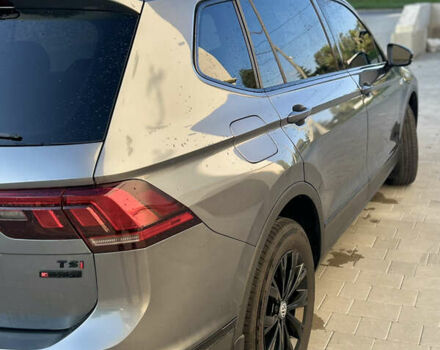 Сірий Фольксваген Тігуан, об'ємом двигуна 1.98 л та пробігом 145 тис. км за 17800 $, фото 10 на Automoto.ua