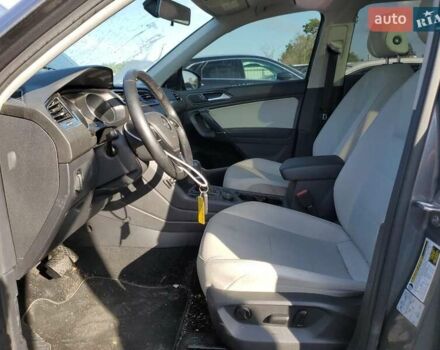 Серый Фольксваген Тигуан, объемом двигателя 1.98 л и пробегом 165 тыс. км за 4300 $, фото 6 на Automoto.ua