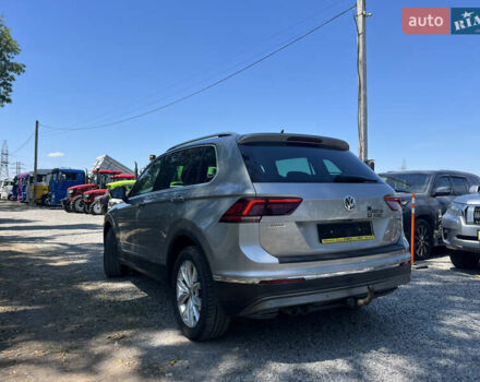 Сірий Фольксваген Тігуан, об'ємом двигуна 1.97 л та пробігом 258 тис. км за 23950 $, фото 3 на Automoto.ua