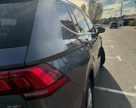 Серый Фольксваген Тигуан, объемом двигателя 2 л и пробегом 147 тыс. км за 17500 $, фото 5 на Automoto.ua